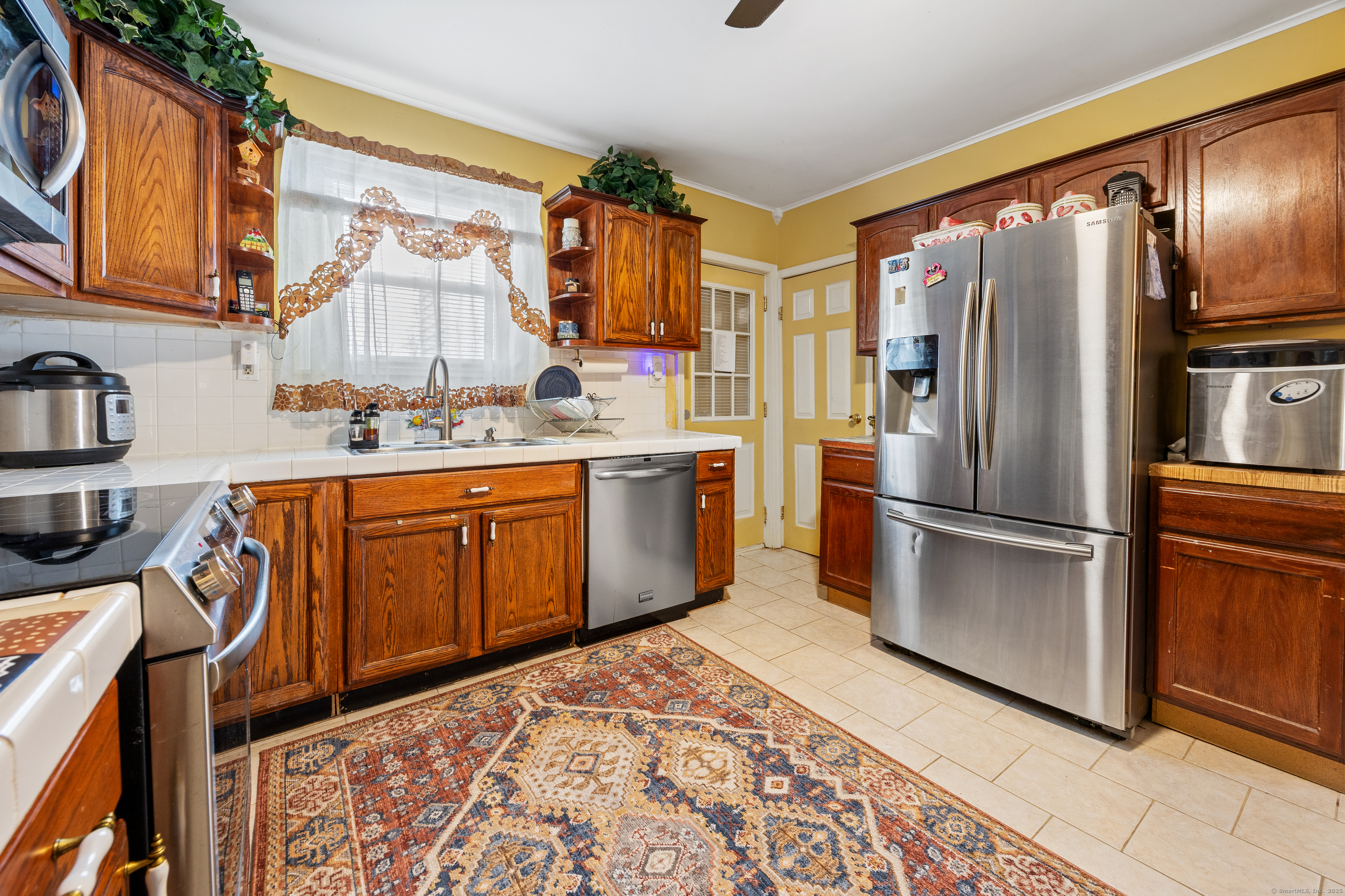49 Hart Terrace, New Britain, Connecticut image 5