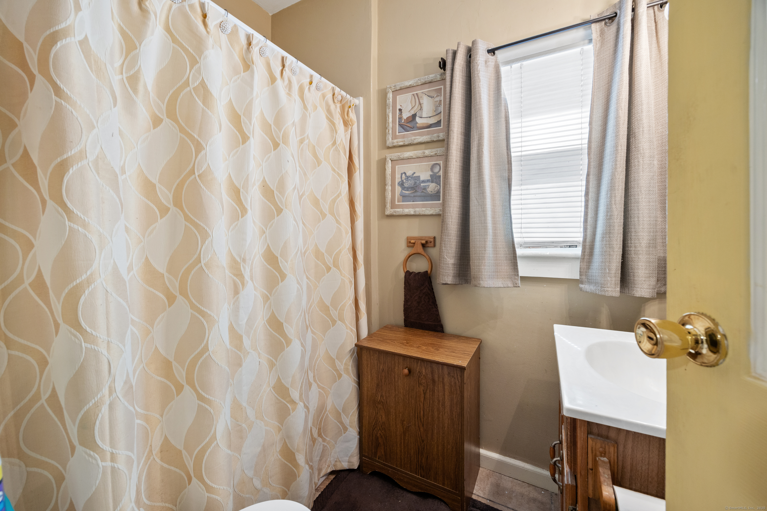 49 Hart Terrace, New Britain, Connecticut image 12