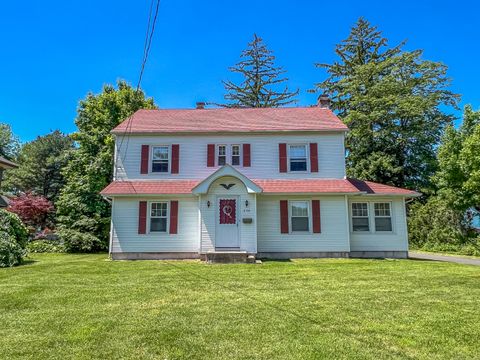 Single Family Residence in Southington CT 238 Meriden Avenue.jpg