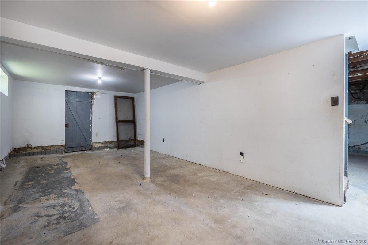 107 Luther Street, Bridgeport, Connecticut image 32