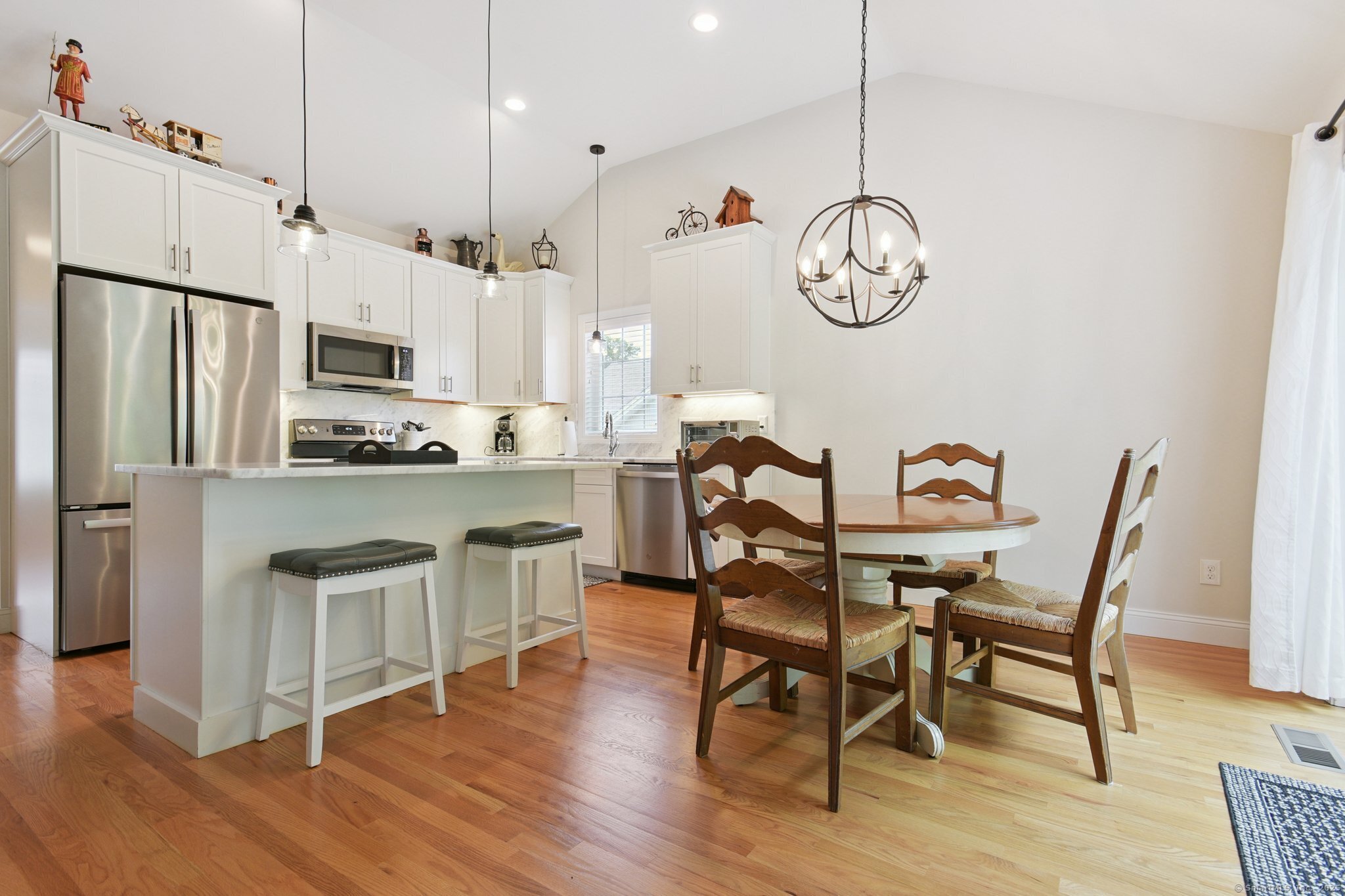 785 South End Road 6