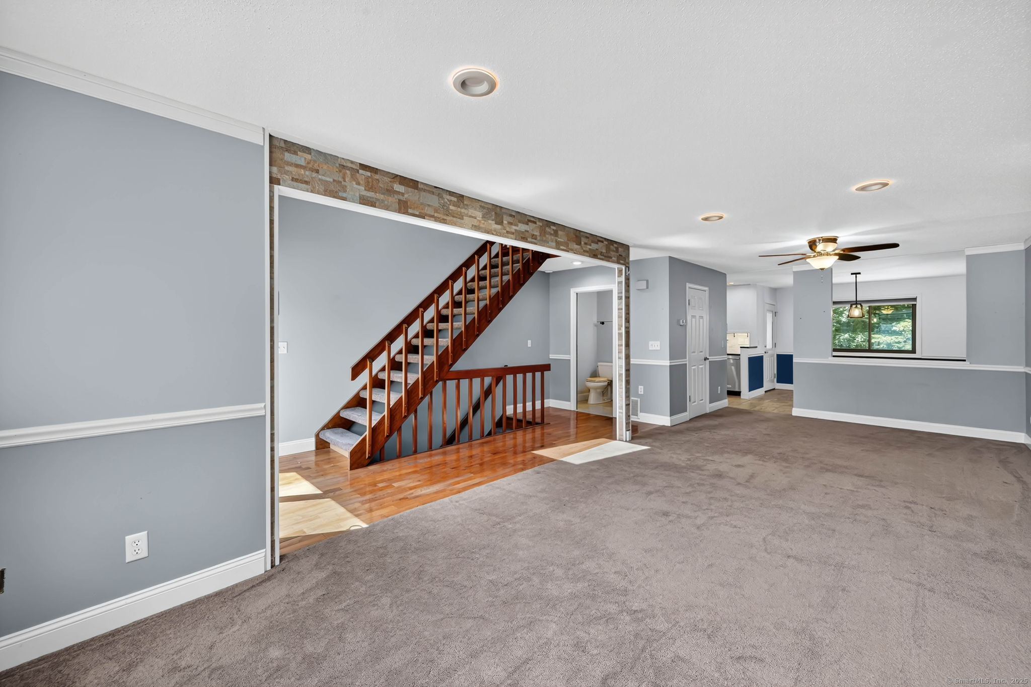 242 Talcottville Road 105