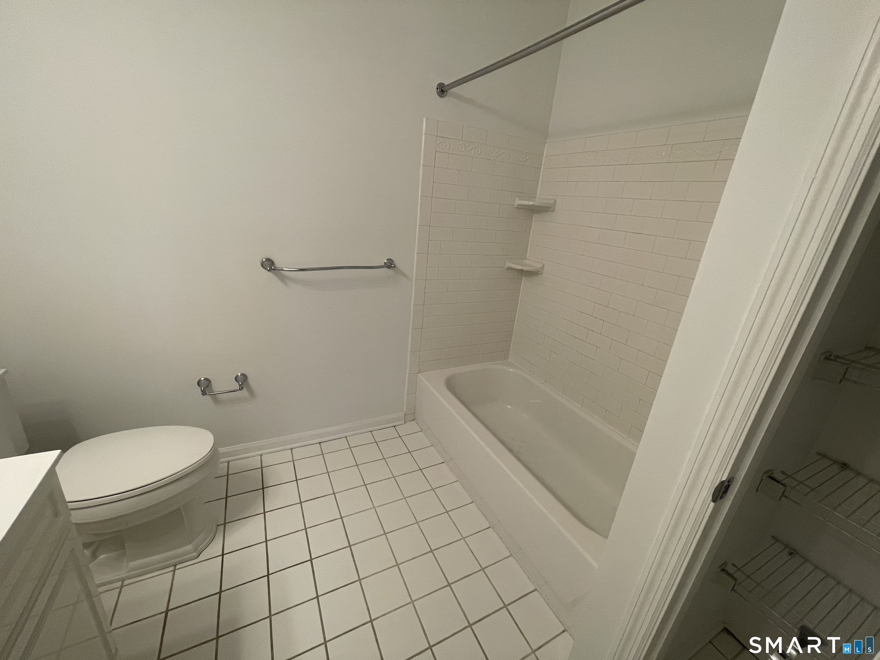 850 East Main Street 205