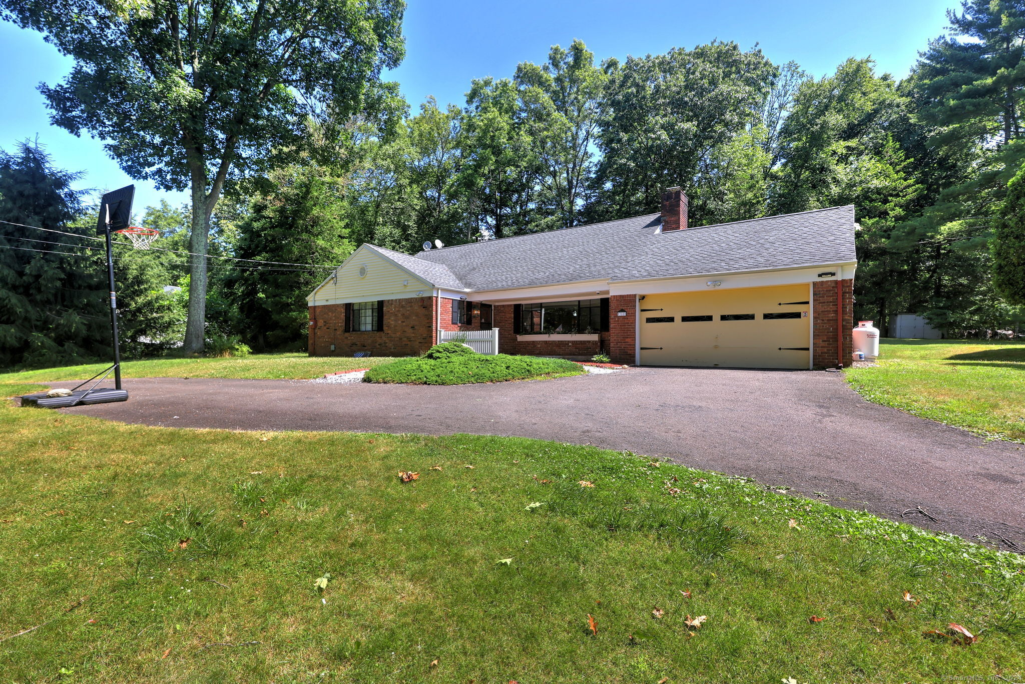 Property for Sale at 355 Racebrook Road, Orange, Connecticut - Bedrooms: 3 
Bathrooms: 2 
Rooms: 6  - $549,900
