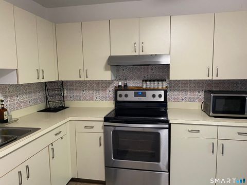 Tiny photo for 585 Park Road #5-8, Waterbury, CT 06708 (MLS # 24186763)