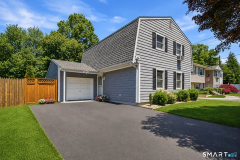 Photo of 6 Three Seasons Lane, Norwalk, CT 06851 (MLS # 24182084)