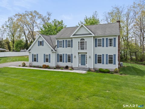 Homes For Sale - 8 Brockett Road<br/> Wallingford, CT 06492