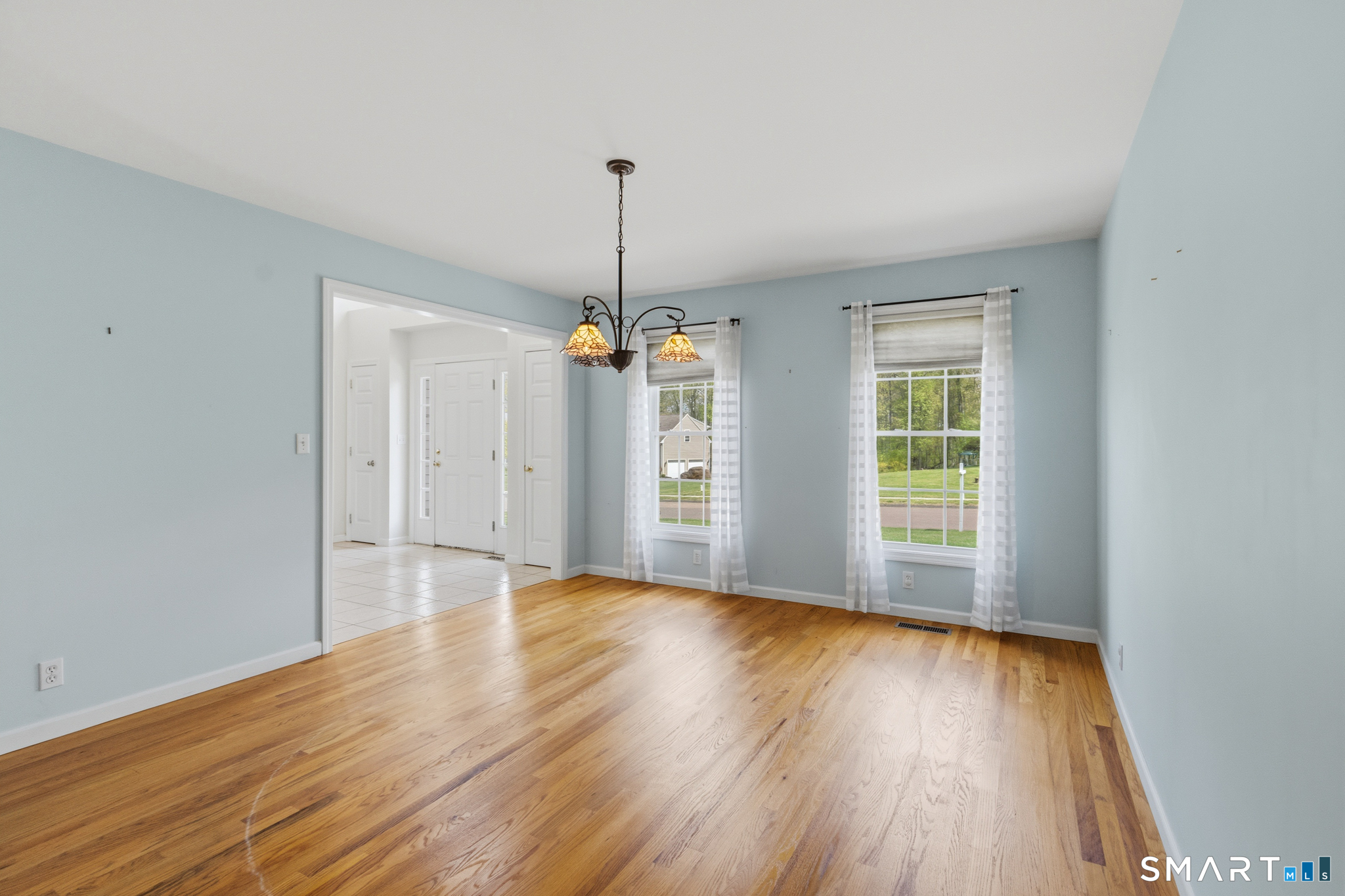 8 Brockett Road
