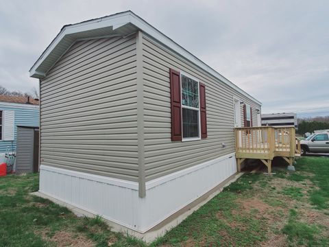 Tiny photo for 525 E Main Street #8, Branford, CT 06405 (MLS # 24088882)