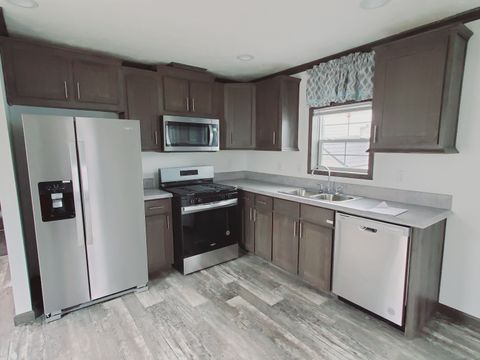 Tiny photo for 525 E Main Street #8, Branford, CT 06405 (MLS # 24088882)