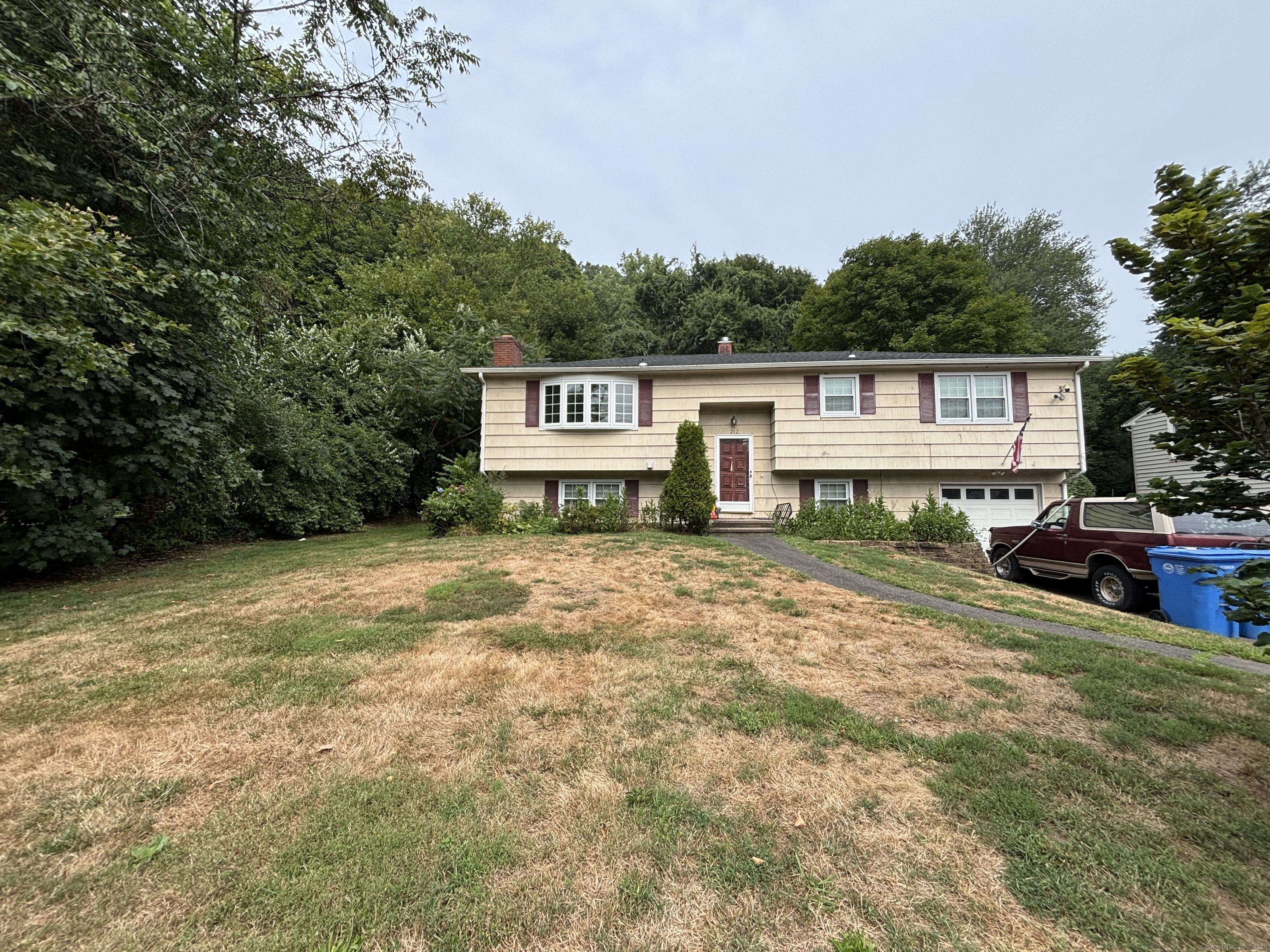 212 Evergreen Avenue