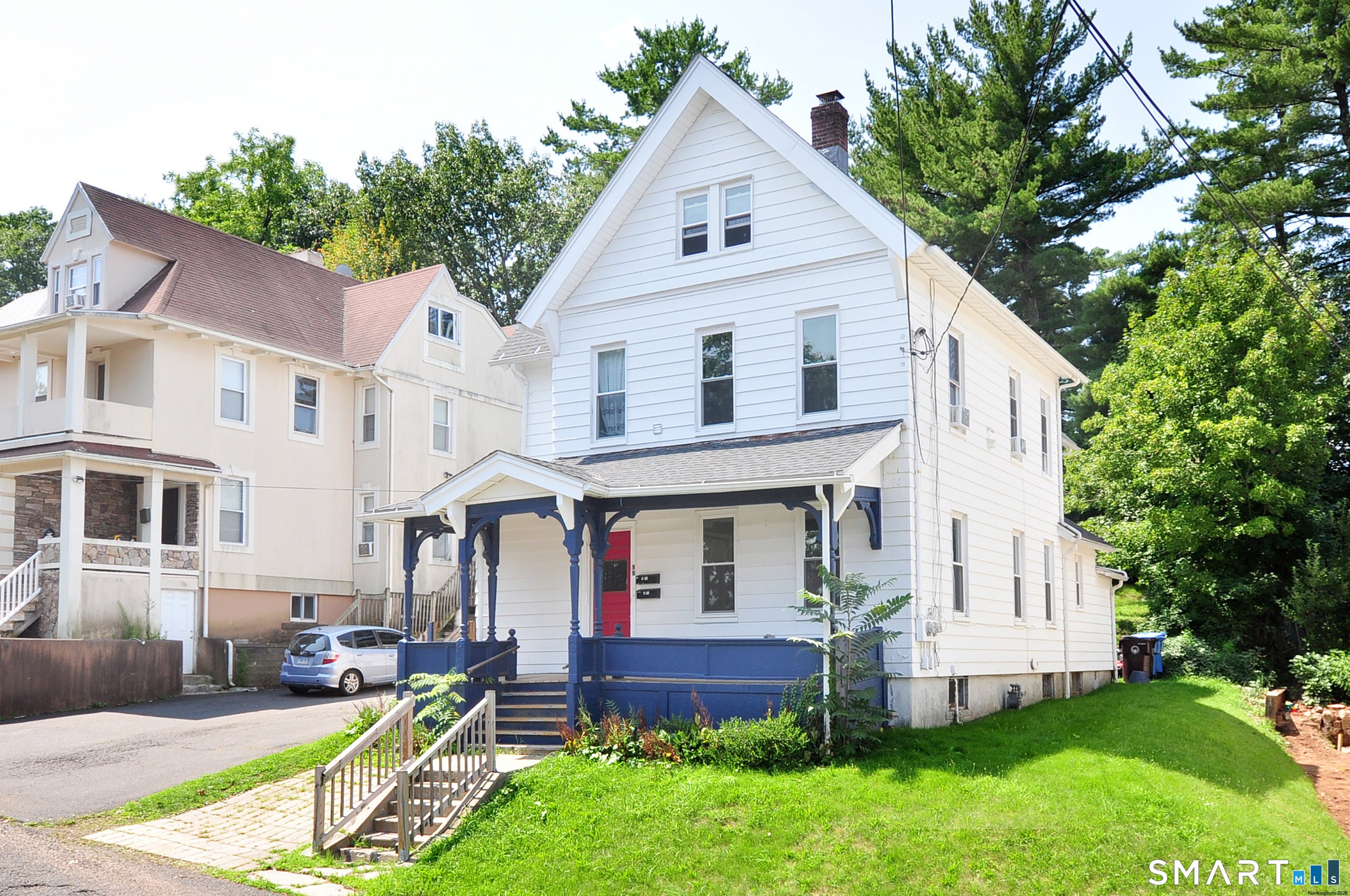 15 Emmons Place