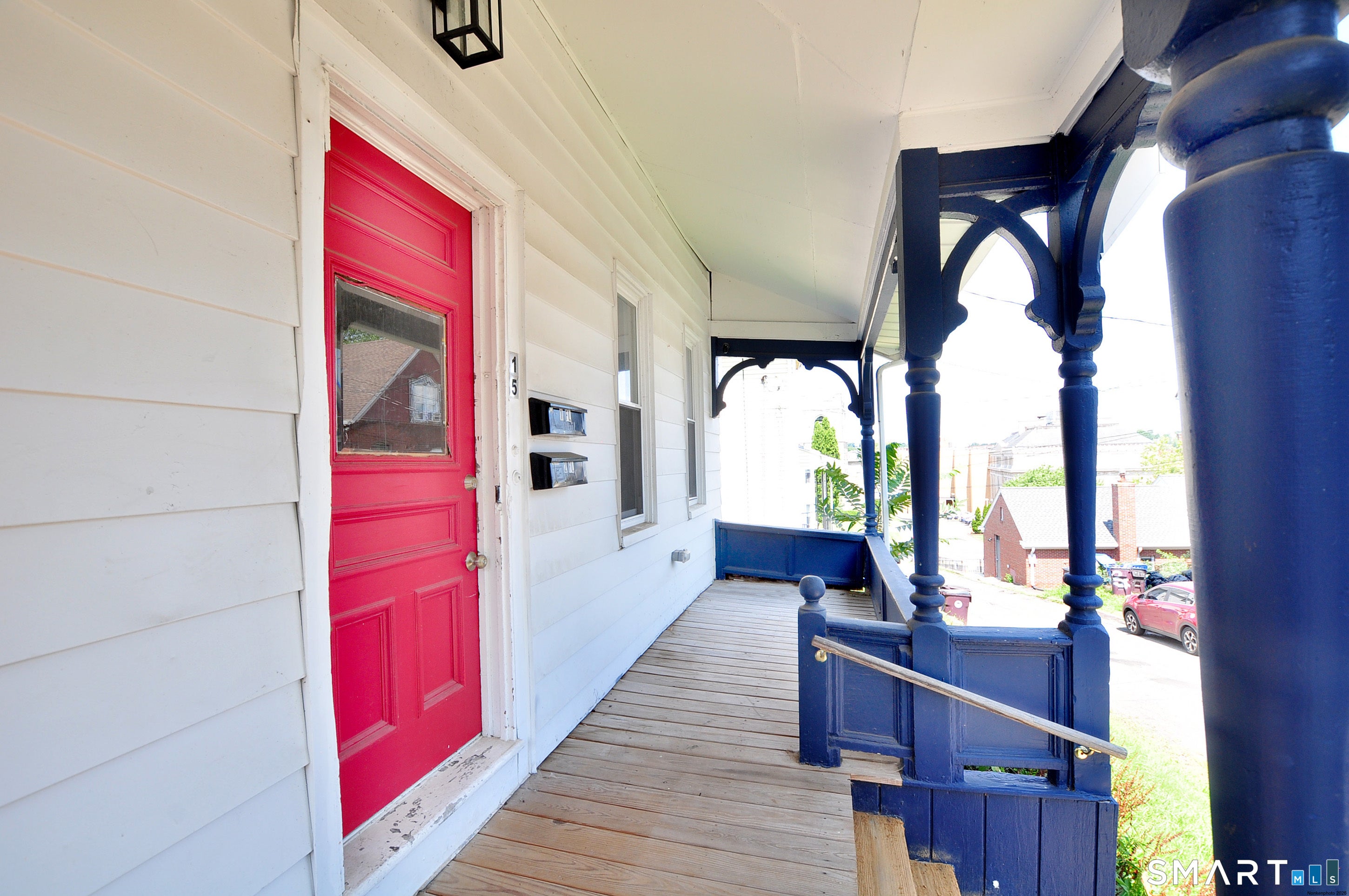 15 Emmons Place