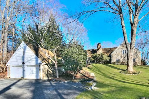 Gravel Island Road New Canaan CT 06840