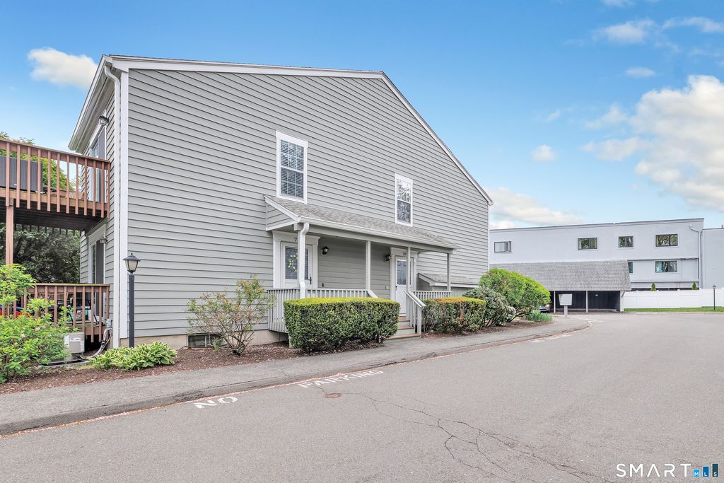 Photo of 70 Ferry Court #70, Stratford, CT 06615 (MLS # 24175244)