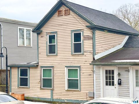 122 Main Street A Deep River CT 06417