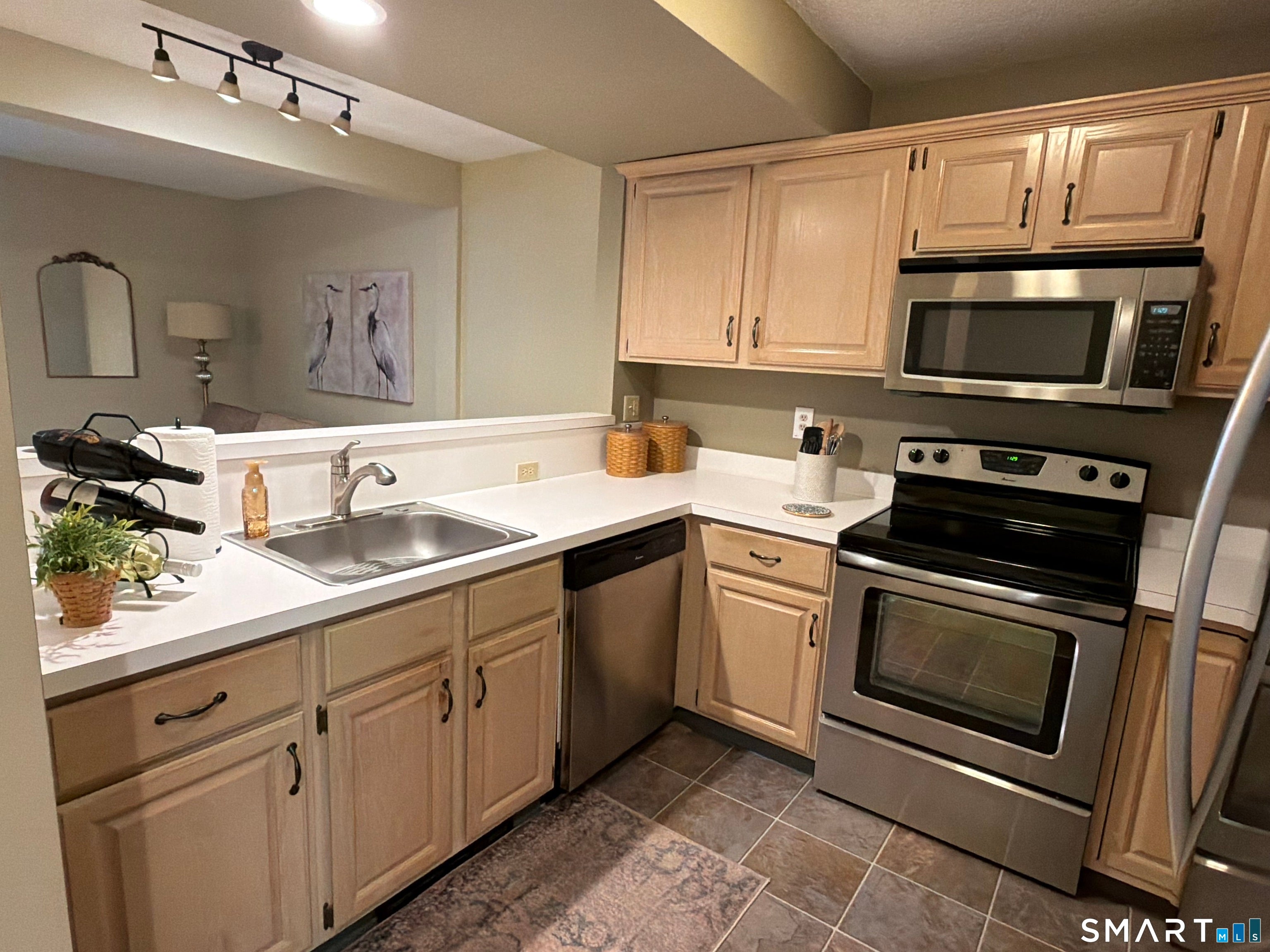 41 Millville Avenue 106