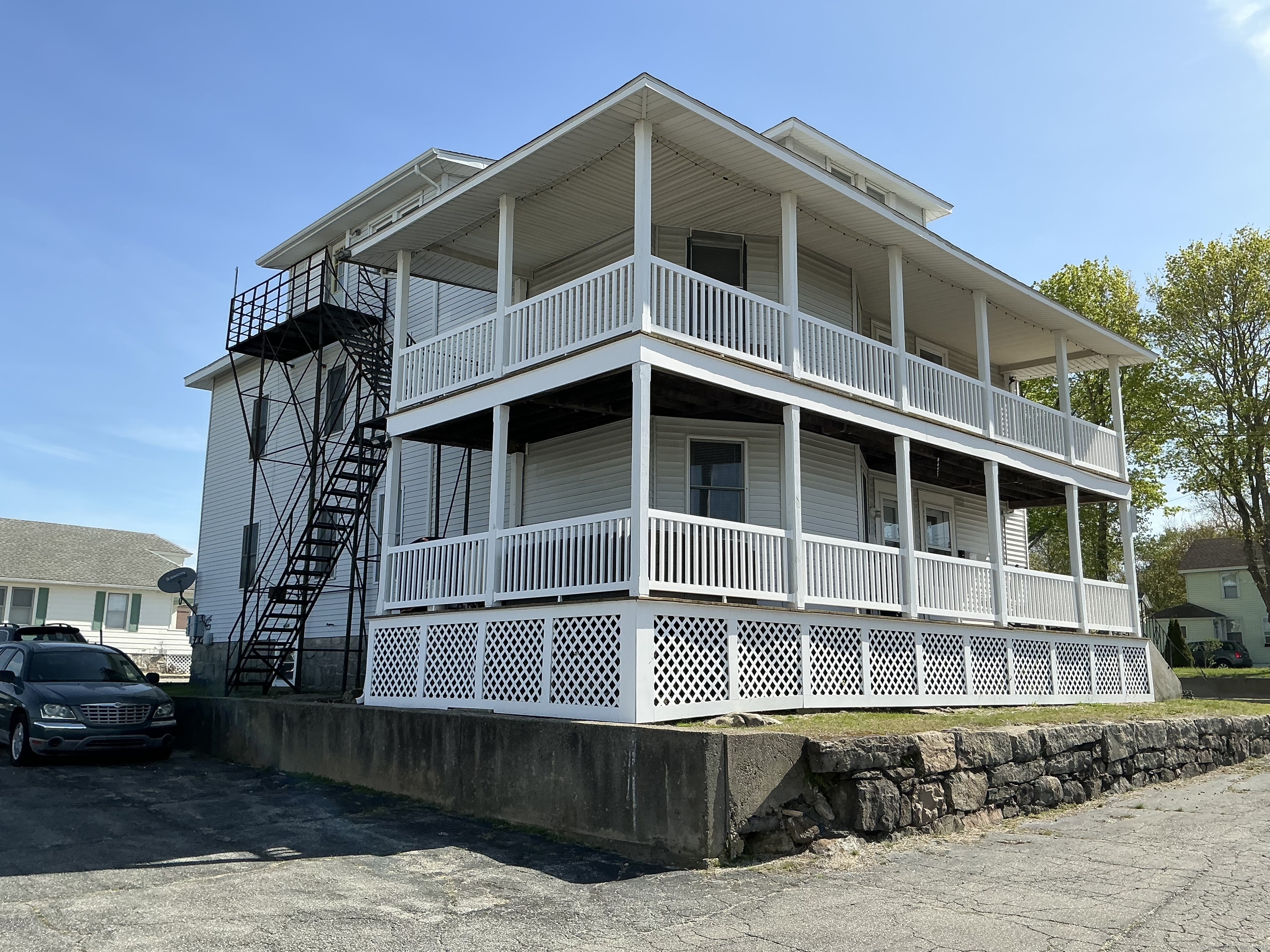 18 Hamilton Avenue