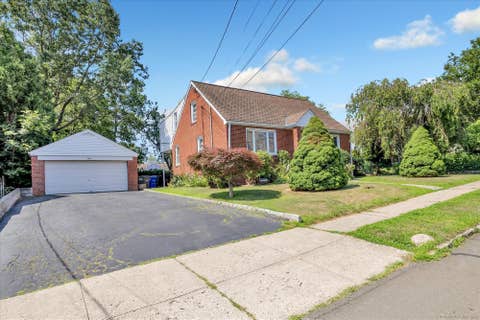 Homes For Sale - 547 Anton Street<br/> Bridgeport, CT 06606