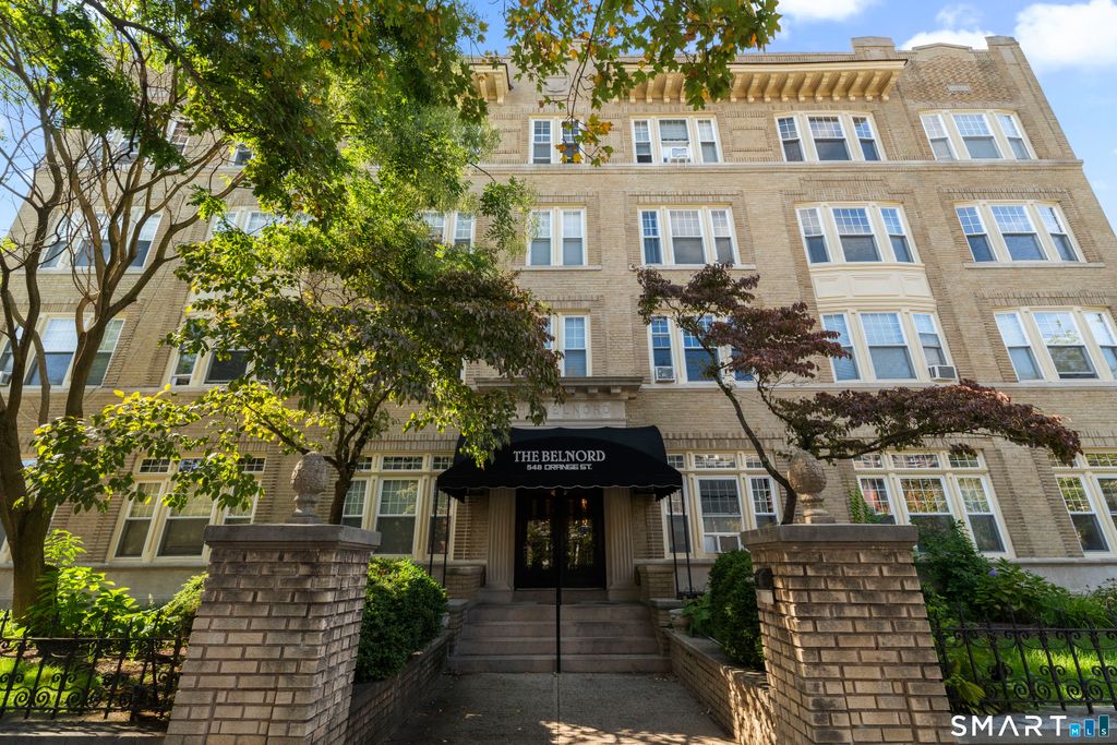 Photo of 548 Orange Street #401, New Haven, CT 06511 (MLS # 24173710)