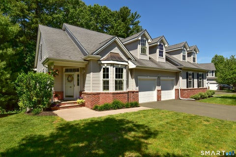 Condo For Sale - 19 Marble Faun Lane #19<br/> Windsor, CT 06095