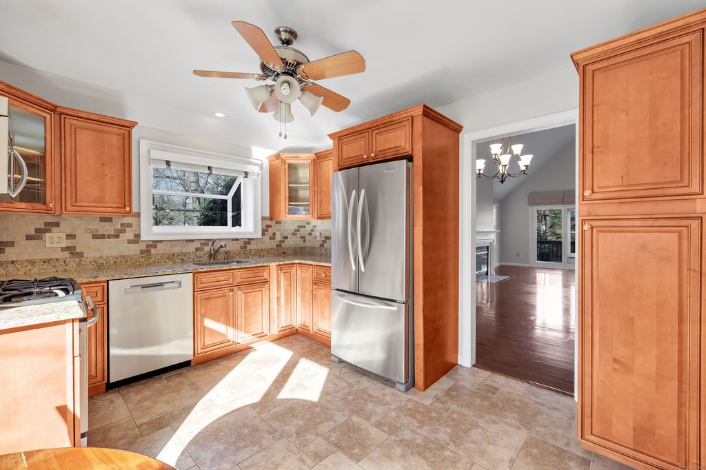 Photo of 45 Greystone #45, Shelton, CT 06484 (MLS # 24143052)