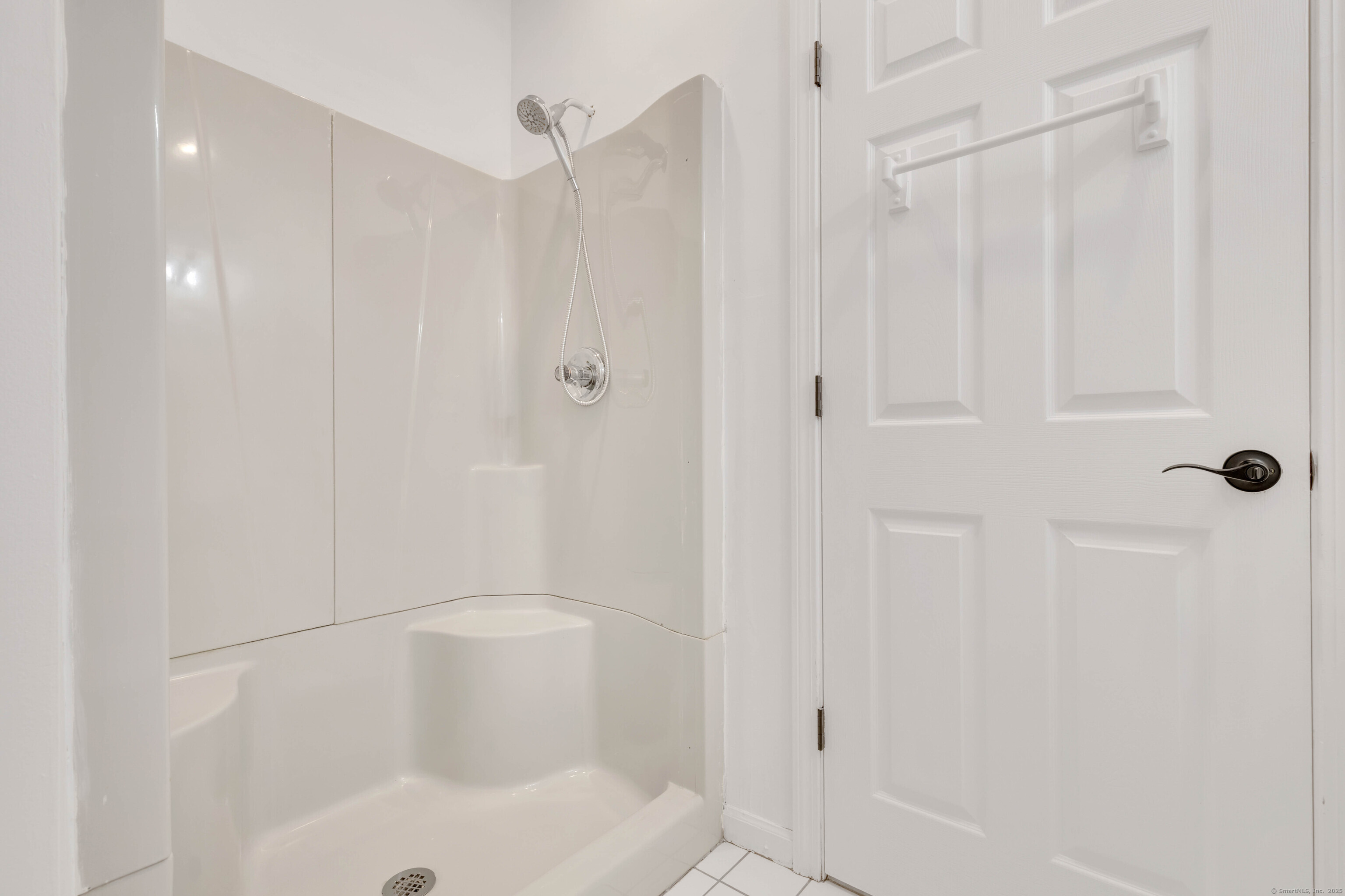 30 Valley Brook Road, Branford, Connecticut image 32