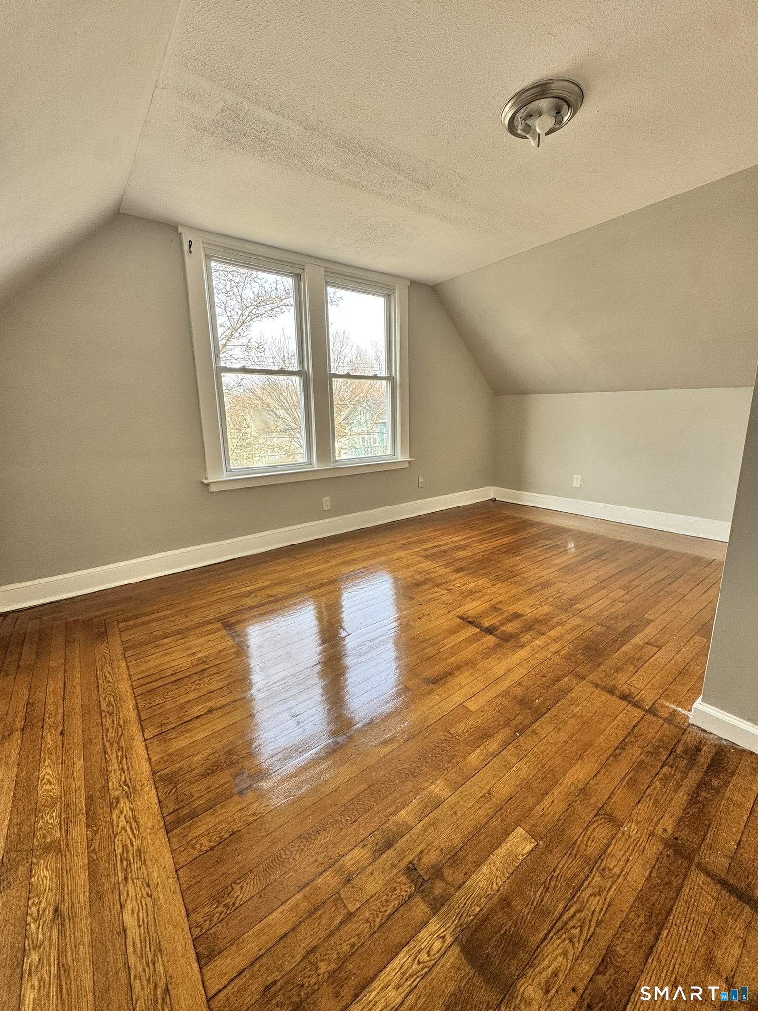 721 Winchester Avenue