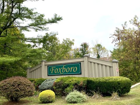 120 Fox Run Court 120 Newington CT 06111