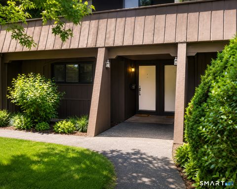 Photo of 185 Knapps Highway #185, Fairfield, CT 06825 (MLS # 24182981)