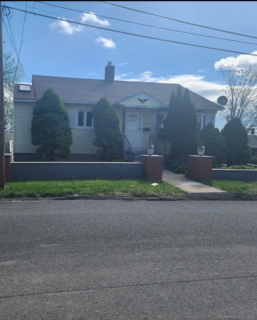 Property for Sale at Addison Street, Waterbury, Connecticut - Bedrooms: 3 
Bathrooms: 2 
Rooms: 7  - $310,000