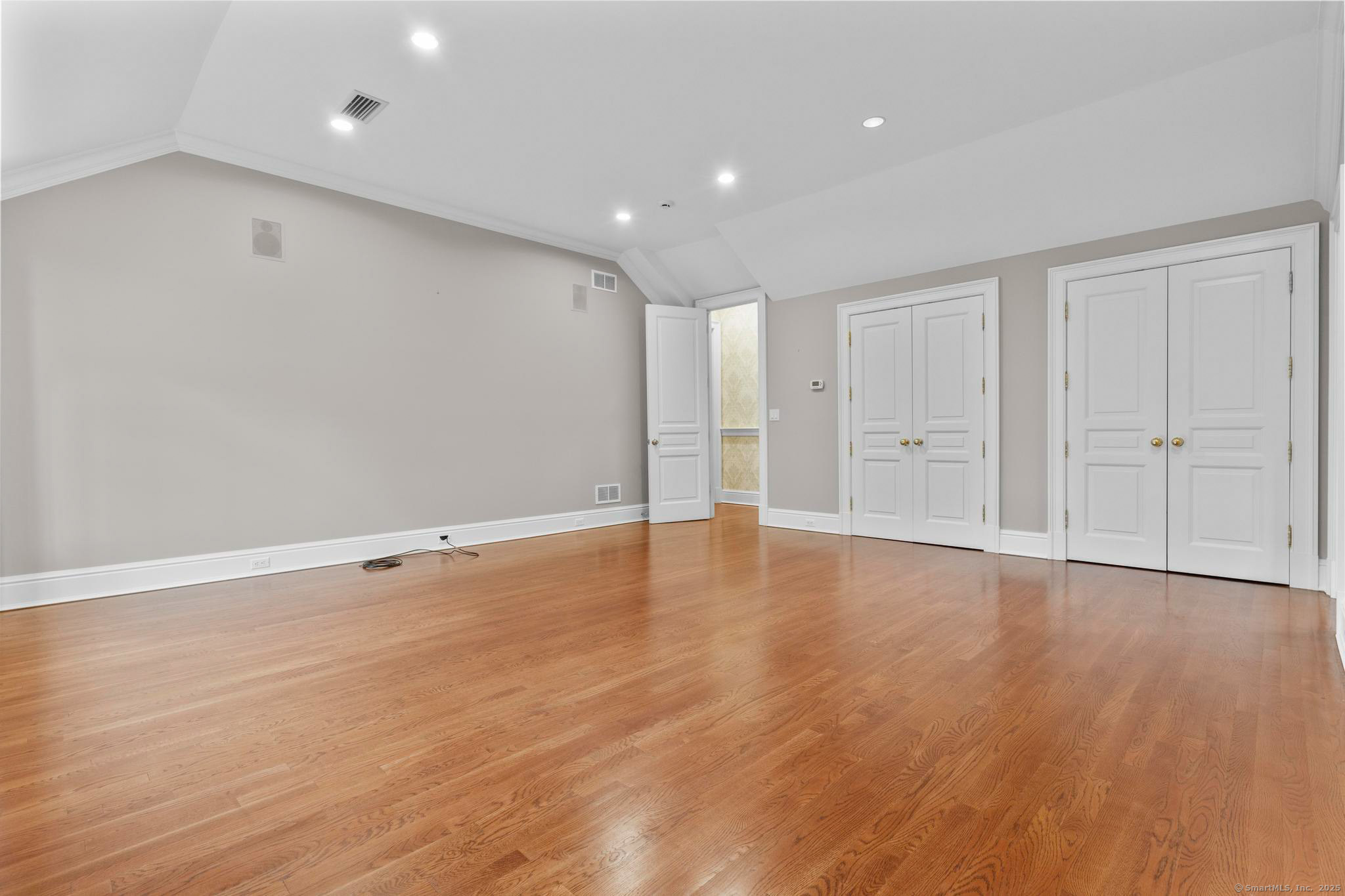 Avon, Connecticut 06001, United States, 5 Bedrooms Bedrooms, ,9 BathroomsBathrooms,Residential,Active,85639