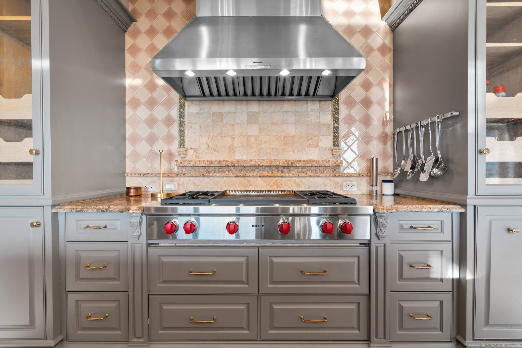 Avon, Connecticut 06001, United States, 5 Bedrooms Bedrooms, ,9 BathroomsBathrooms,Residential,Active,85639