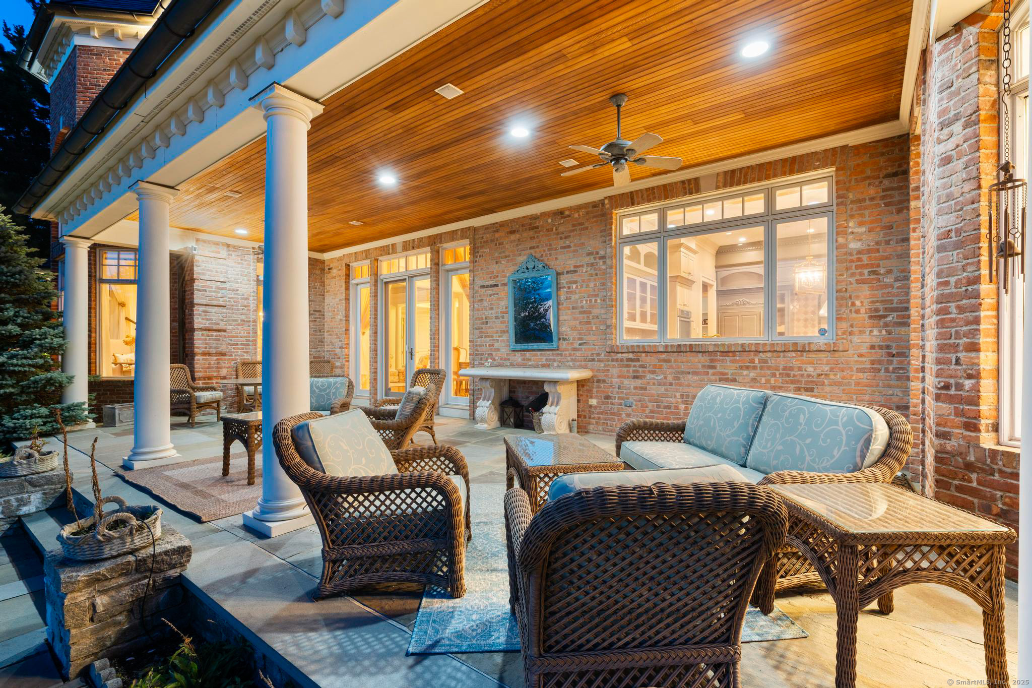 Avon, Connecticut 06001, United States, 5 Bedrooms Bedrooms, ,9 BathroomsBathrooms,Residential,Active,85639