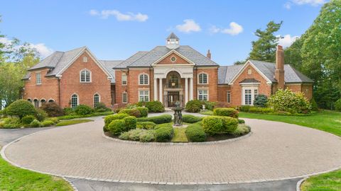 23 Robkins Road Avon CT 06001