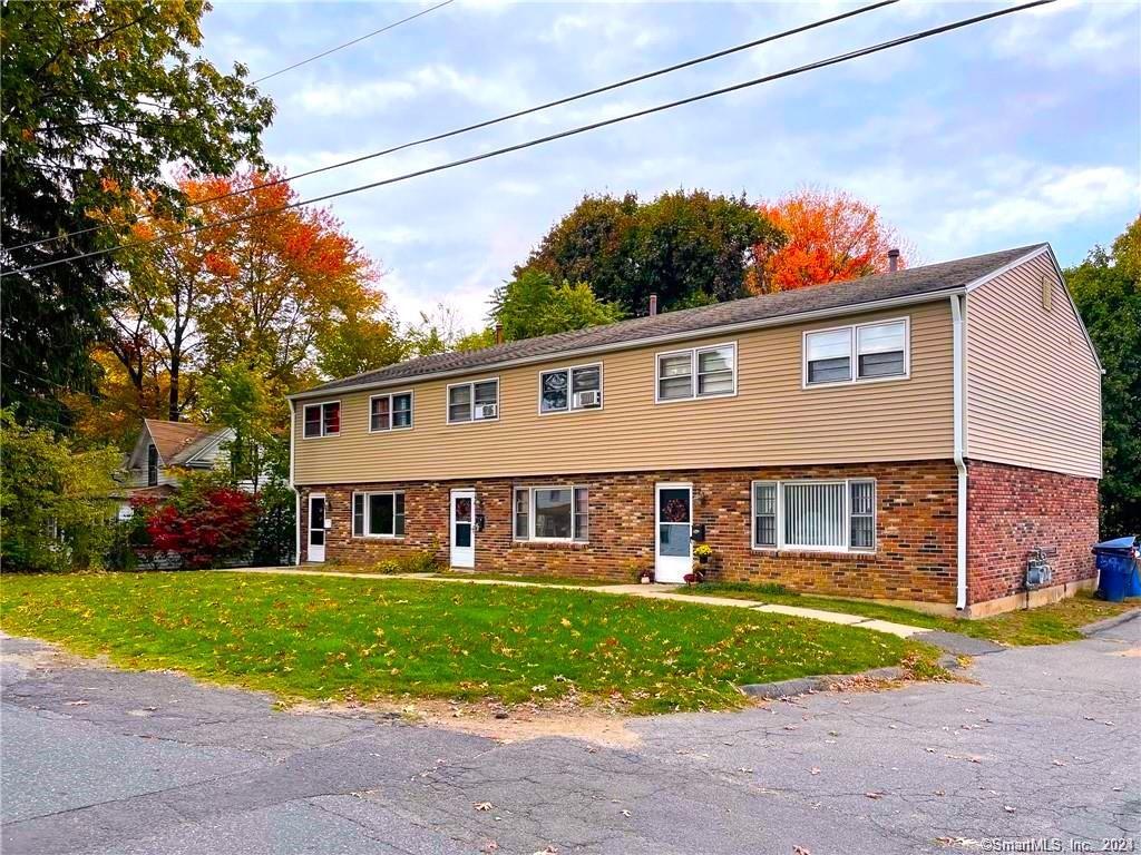 Mohawk Street A, Waterbury, Connecticut - 3 Bedrooms  
2 Bathrooms  
7 Rooms - 