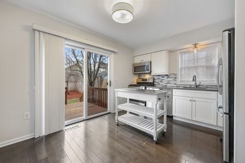 Tiny photo for 103 Dean Street #RIGHT Side, Stamford, CT 06902 (MLS # 24145224)