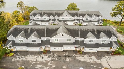 Tiny photo for 8 Canoe Birch Court #8, Berlin, CT 06037 (MLS # 24133748)