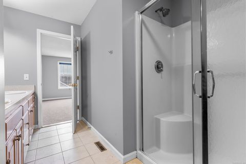Tiny photo for 8 Canoe Birch Court #8, Berlin, CT 06037 (MLS # 24133748)
