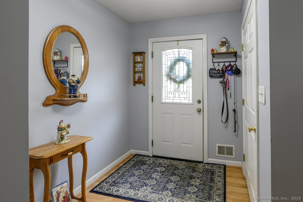 40 Cornerstone Court #APT 14, Southington, Connecticut image 3