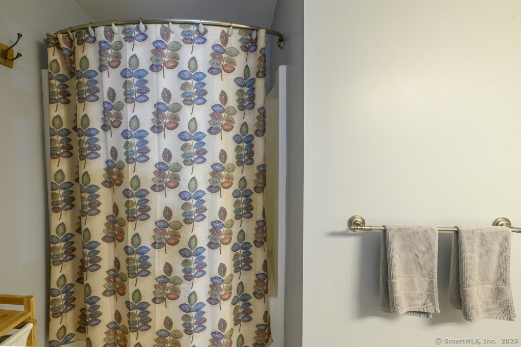 40 Cornerstone Court #APT 14, Southington, Connecticut image 21