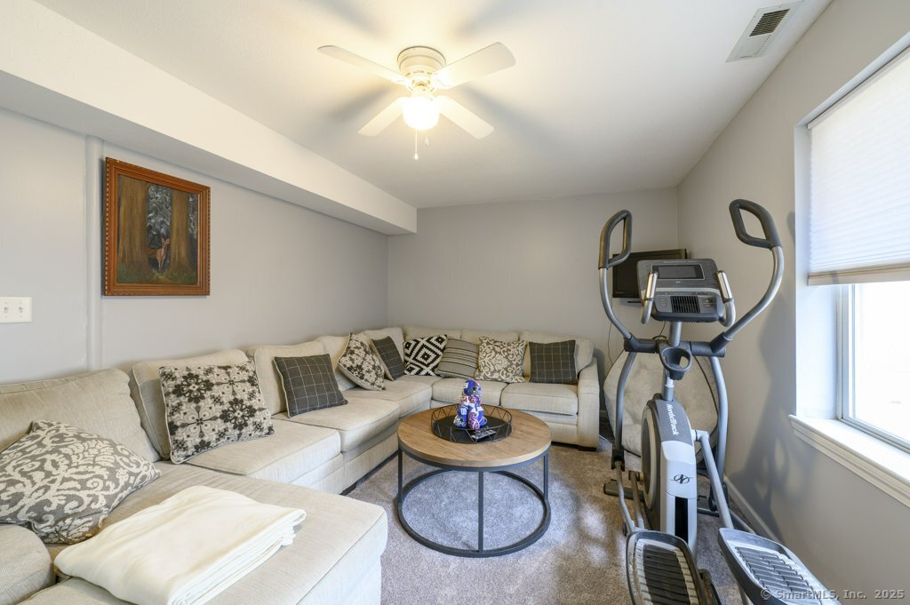 40 Cornerstone Court #APT 14, Southington, Connecticut image 23