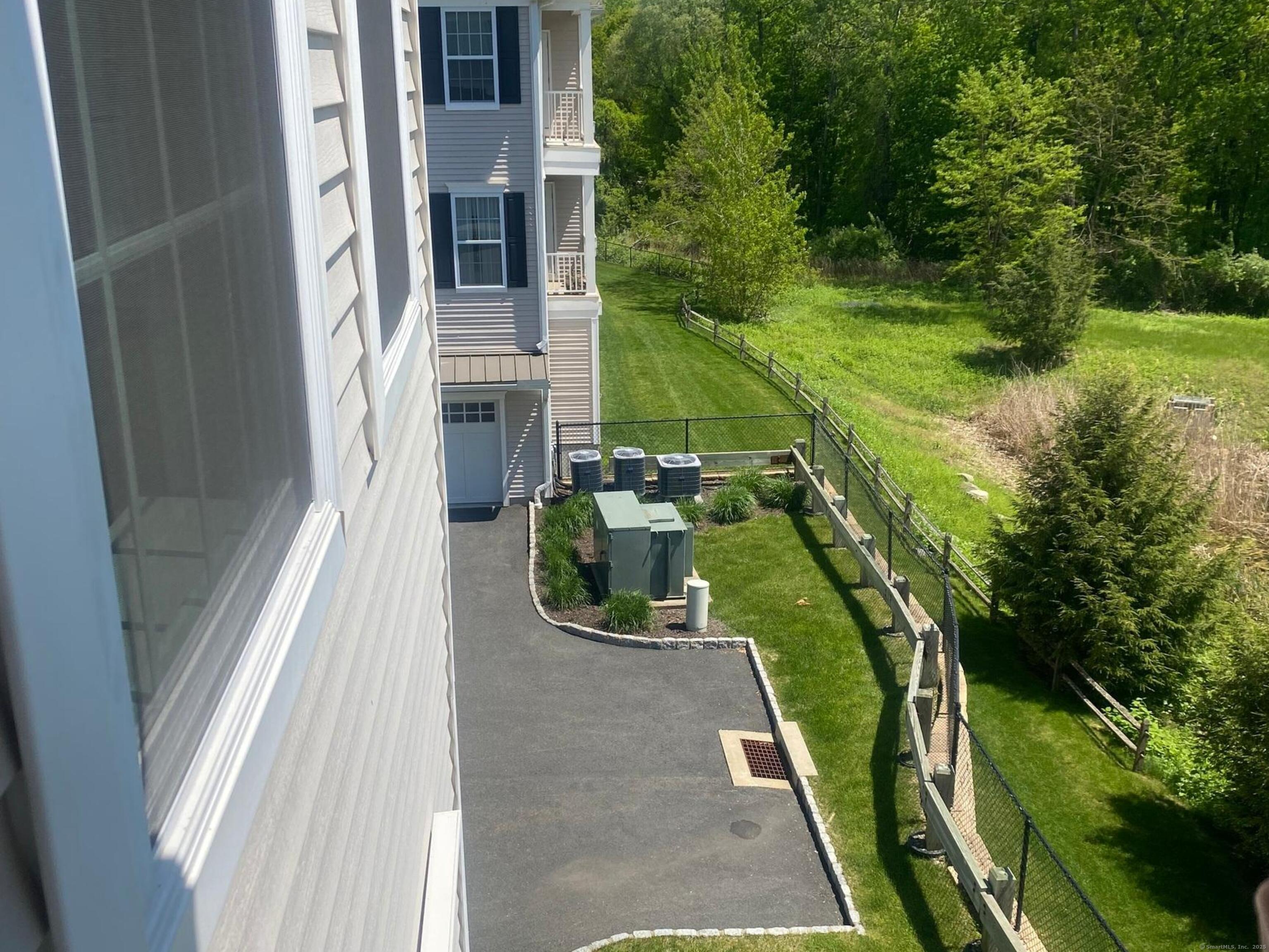 231 Brookside Court #231, Newtown, Connecticut image 25