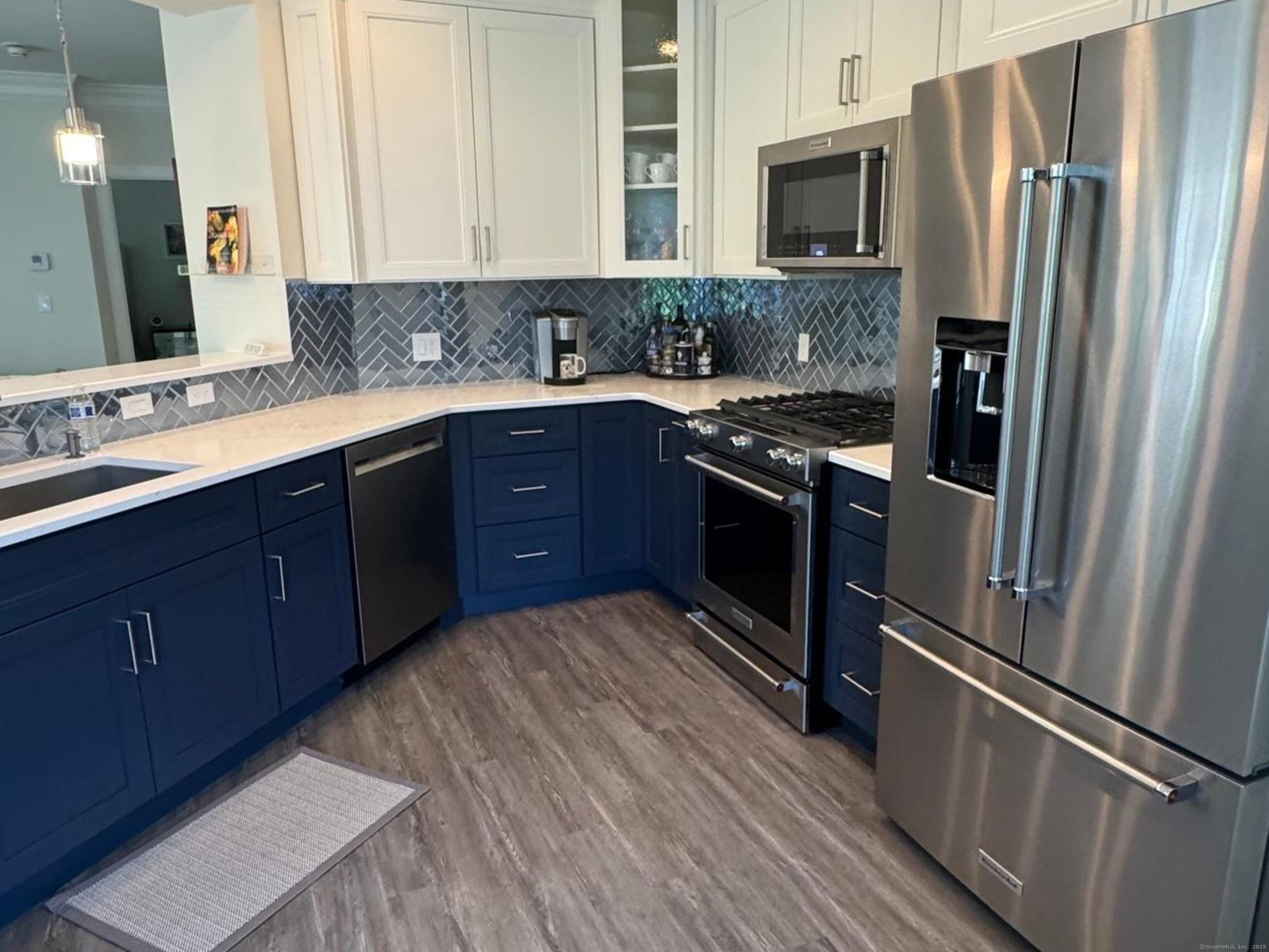 231 Brookside Court #231, Newtown, Connecticut image 13