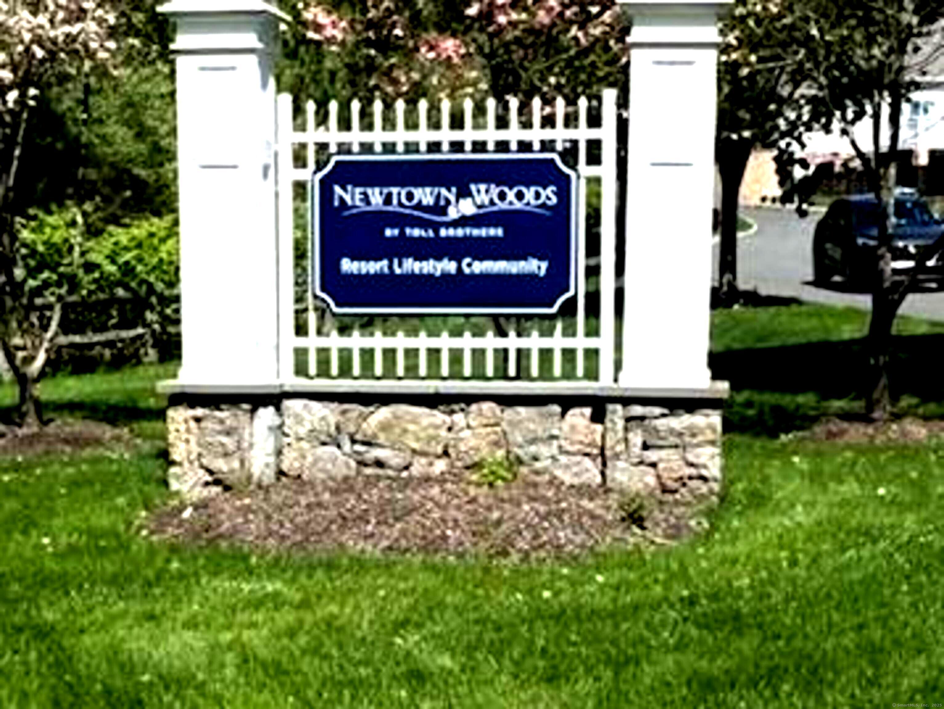231 Brookside Court #231, Newtown, Connecticut image 2