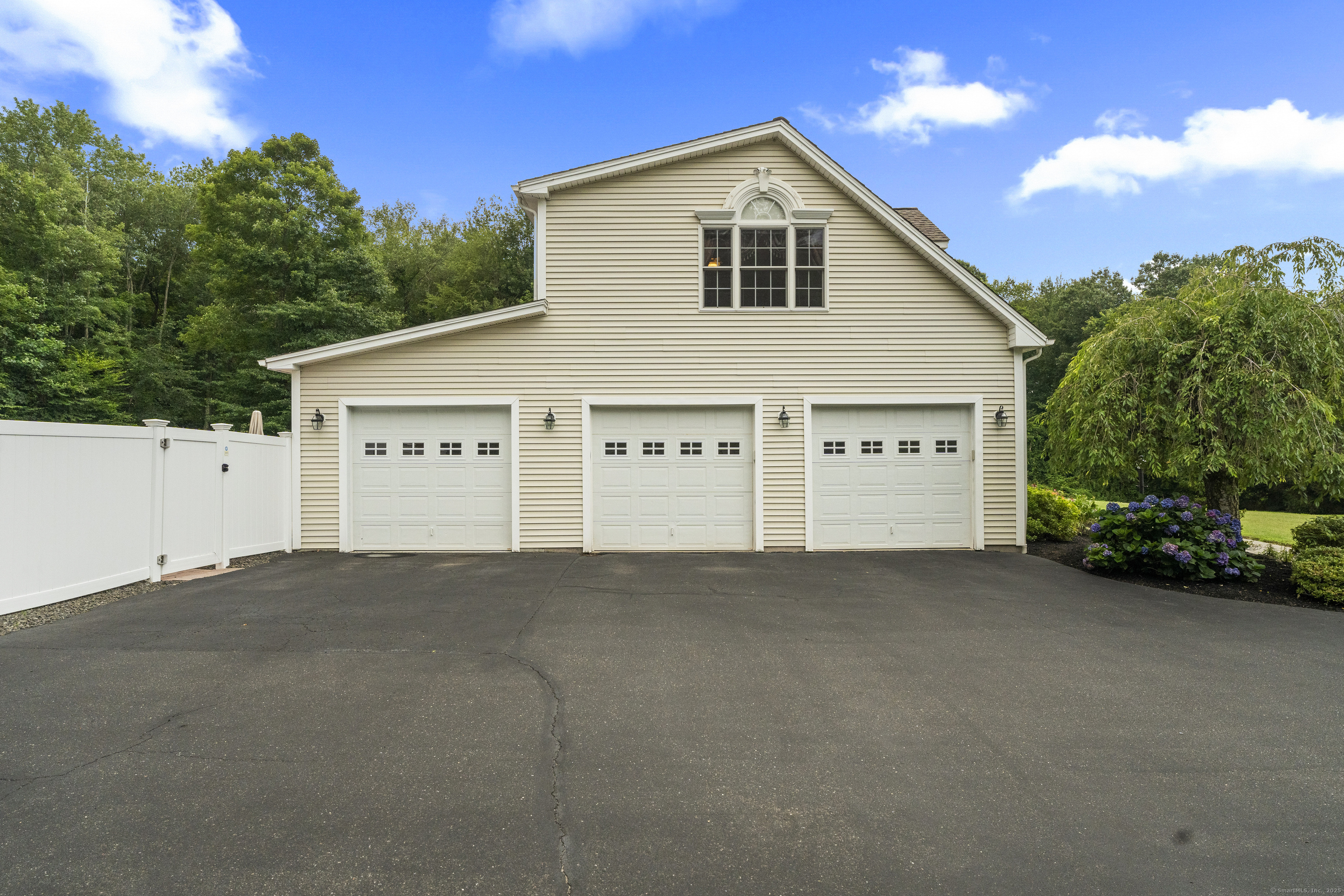 201 Forest Road