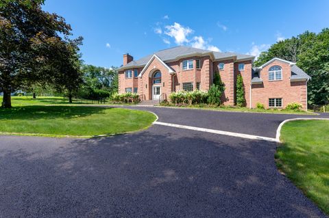 19 Stone Fence Lane Stamford CT 06903