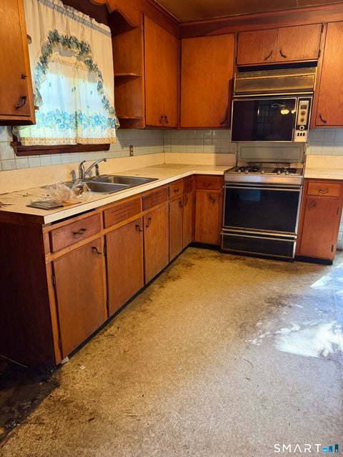 Tiny photo for 32 Visconti Avenue, Waterbury, CT 06704 (MLS # 24202862)
