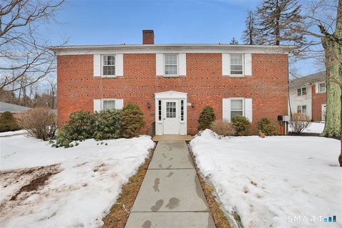 Photo of 117 Shadow Lane #APT A1, West Hartford, CT 06110 (MLS # 24158103)