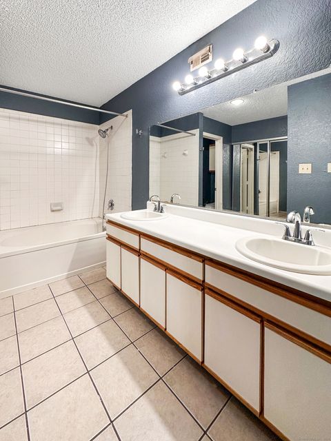 Tiny photo for 31 High Street #APT 11304, East Hartford, CT 06118 (MLS # 24137132)